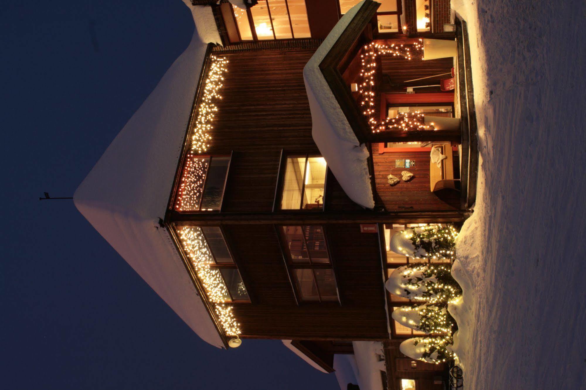 Lampeland Hotel Hotell 4*